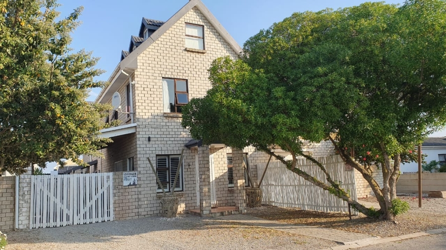 5 Bedroom Property for Sale in Britannia Bay Western Cape